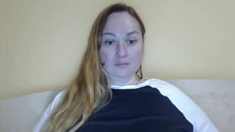 Kate. if im not here im here foxy red333 online show from April 10, 11:48 am