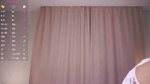 Criss  online show from November 8, 7:17 pm