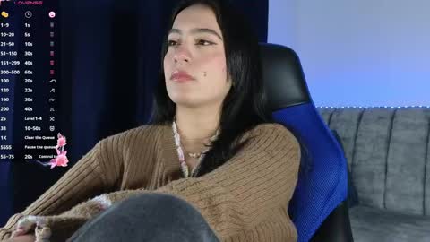 zaradames_ online show from May 5, 5:03 am