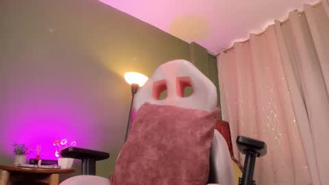 Zara . online show from December 1, 2:26 pm