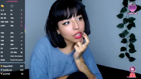 Snapshot of zaramuley chatting on February 9, 4:04 am Zara muley online show from February 9, 4:04 am