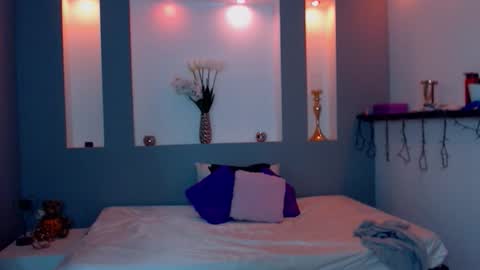 Karolyne online show from February 2, 11:17 am