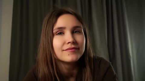 Emilia online show from September 26, 1:02 am