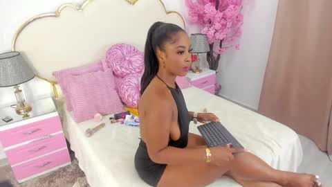 zendayarosse online show from April 28, 9:41 pm