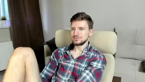 Andrew online show from February 25, 9:42 am