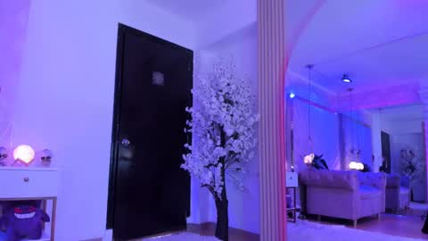 Snapshot of zephirah_abney chatting on March 1, 8:32 pm online show from March 1, 8:32 pm