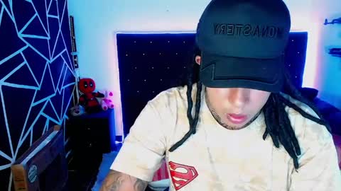 zero_x9 online show from March 26, 8:58 pm