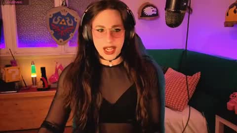 zesty_peach online show from June 7, 11:10 pm