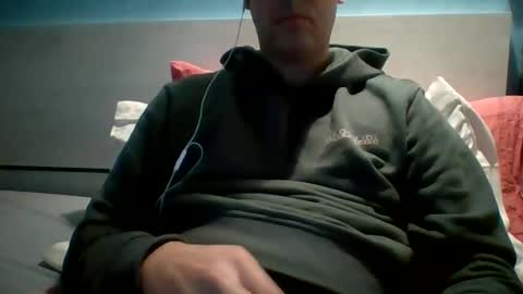 zeus online show from November 1, 3:44 pm