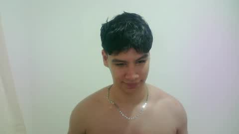 zeus_183 online show from April 6, 4:46 am