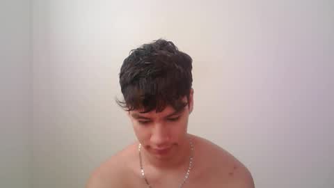 Snapshot of zeus_183 chatting on October 23, 1:45 pm zeus_183 online show from October 23, 1:45 pm