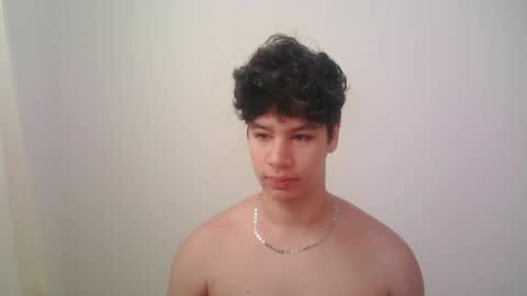 zeus_183 online show from May 28, 1:31 pm