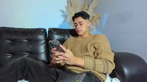 Zeus Brant online show from April 18, 1:57 pm