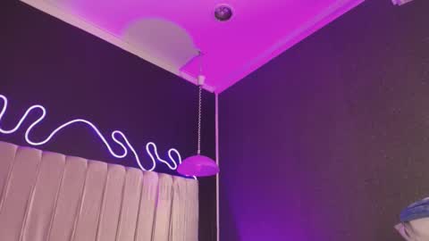 zhally_dee online show from March 8, 2:26 am