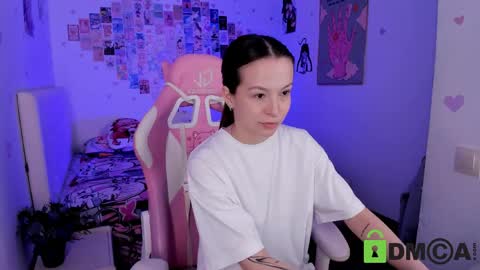 Zoay online show from May 25, 3:18 pm