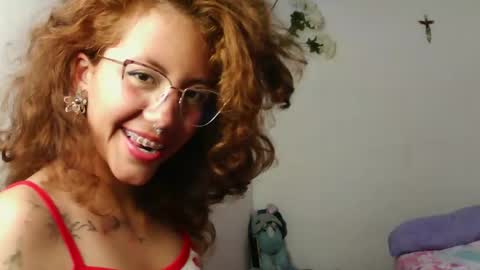 zoe_ch_ online show from September 10, 4:35 am