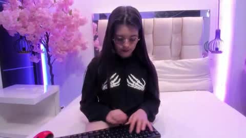 Zoe online show from November 14, 12:07 pm