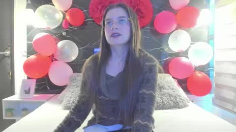 Zoe online show from February 20, 11:45 am