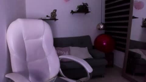 Zoe online show from November 23, 2:15 pm