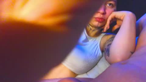 zoee jhonnyy online show from April 15, 6:17 am