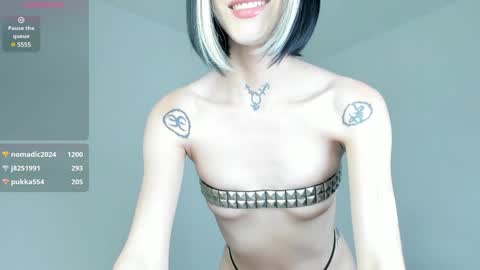 zoe online show from December 22, 4:59 pm