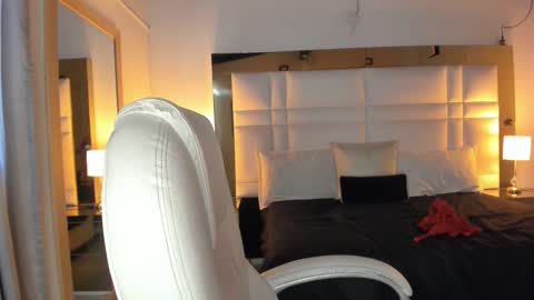 zoei_moon online show from February 26, 6:55 pm