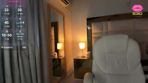 zoei_moon online show from March 10, 6:56 pm