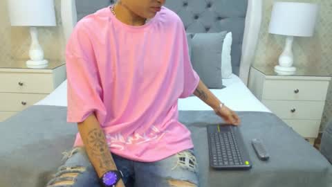 Zoe Krug online show from October 13, 11:56 am