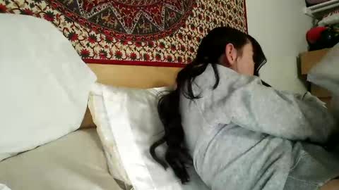 Snapshot of zoepleasing chatting on March 6, 7:47 am zoepleasing online show from March 6, 7:47 am