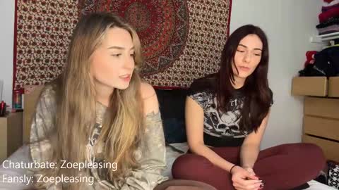 Snapshot of zoepleasing chatting on September 9, 12:10 am zoepleasing online show from September 9, 12:10 am