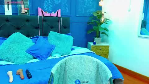 CALL ME    Z O H E T  online show from April 15, 7:58 pm