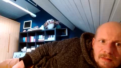 Snapshot of zolexthomas chatting on January 3, 2:08 pm zolexthomas online show from January 3, 2:08 pm