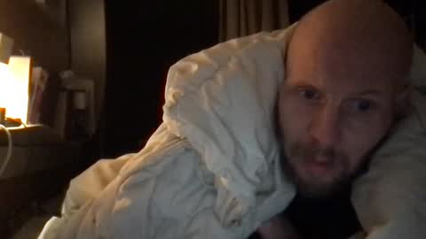 Snapshot of zolexthomas chatting on January 18, 10:39 pm zolexthomas online show from January 18, 10:39 pm