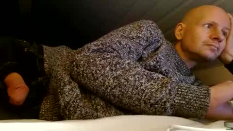 Snapshot of zolexthomas chatting on February 17, 5:23 pm zolexthomas online show from February 17, 5:23 pm