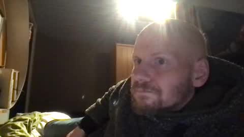 Snapshot of zolexthomas chatting on October 31, 6:41 pm zolexthomas online show from October 31, 6:41 pm