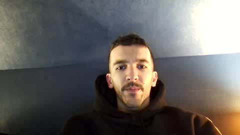 zom online show from December 21, 5:30 pm