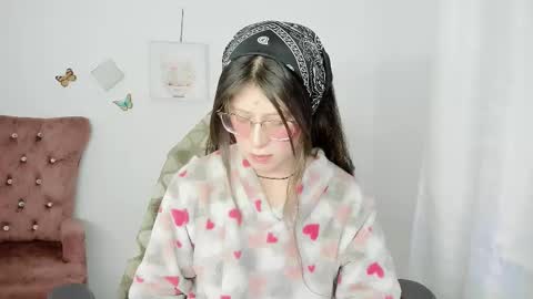 Alicie online show from February 3, 9:02 am