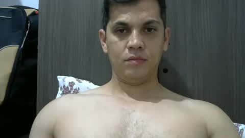 zoro_00 online show from December 2, 12:42 am