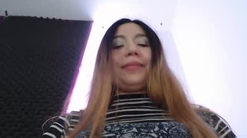 zpzphot online show from October 16, 4:01 am