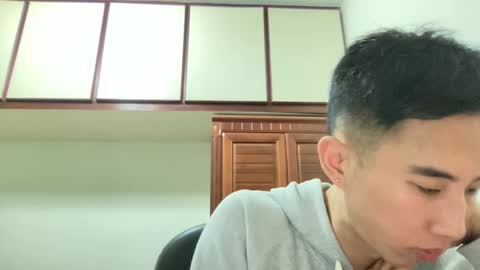 Z online show from December 28, 3:37 pm