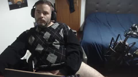 Snapshot of zuheyla26 chatting on December 27, 2:25 am Zuheyla online show from December 27, 2:25 am