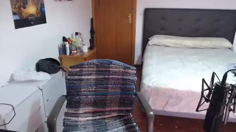 Snapshot of zuheyla26 chatting on October 27, 12:05 pm Zuheyla online show from October 27, 12:05 pm