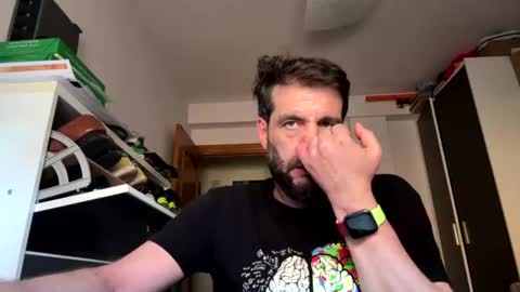 zurdineno online show from July 2, 6:02 pm