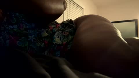 zuriluxe45 online show from September 30, 8:14 am