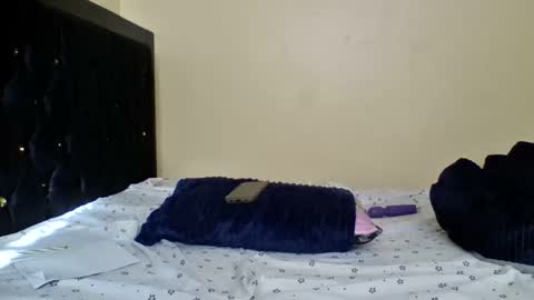 zurivelvetstudio online show from March 11, 1:47 pm