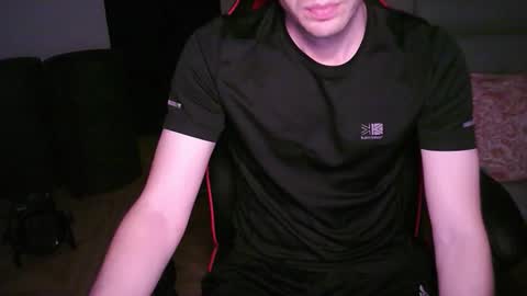 Snapshot of zyriosben chatting on October 15, 9:43 am zyriosben online show from October 15, 9:43 am