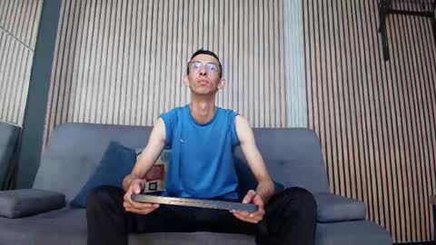 Zyro Nigth online show from December 18, 10:16 pm