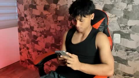 zyzz_1812 online show from July 20, 10:44 pm